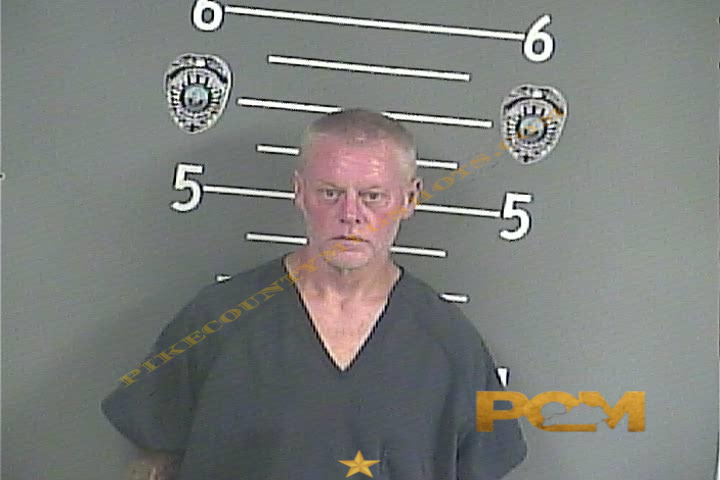 MARK A LLOYD booking photo