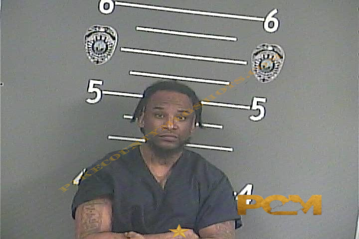 TRAE J COMPTON booking photo